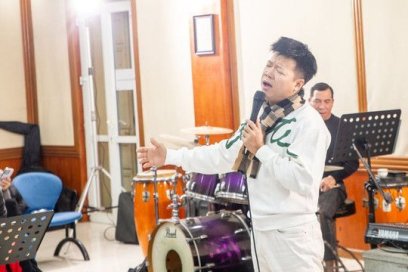 Vũ Thắng Lợi 'thăng hoa' miệt mài luyện thanh chuẩn bị cho liveshow 'Quê hương'