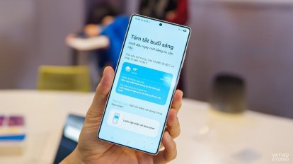 Galaxy S25 Ultra tiên phong trang bị mặt kính Corning Gorilla Armor 2 với công nghệ chống chói.